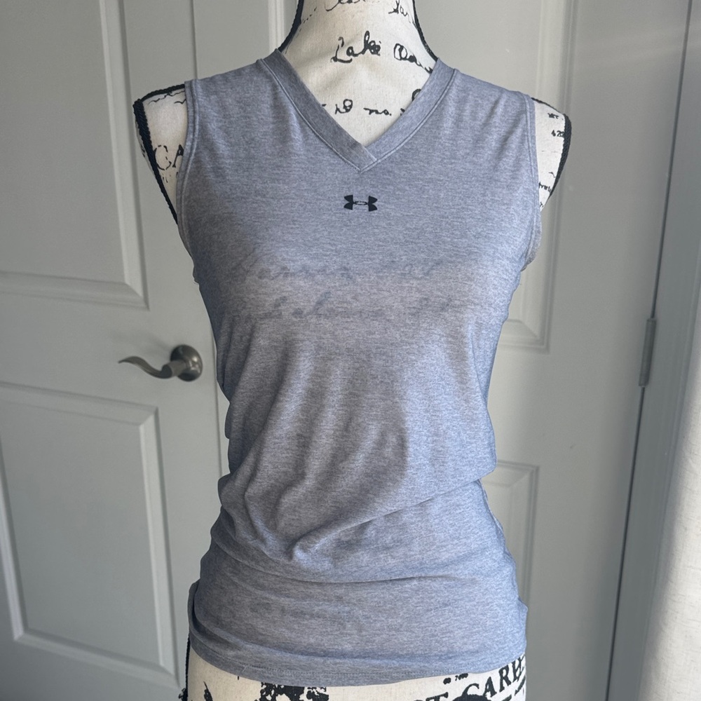 Under Armour Gray very light compression Tank Top in excellent condition.